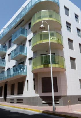 El Moncayo Apartment | Cozy Oceanfront Duplex in Center of Guardamar