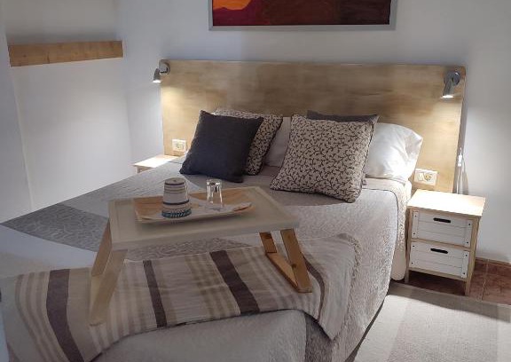 Alcala Apartment | Pet-Friendly Ocean View Stay at Apartamento Bajo Quintero