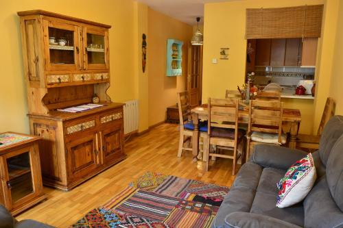 Broto Apartment | Family-Friendly Getaway at Apartamento Batan - Rated 9.4/10