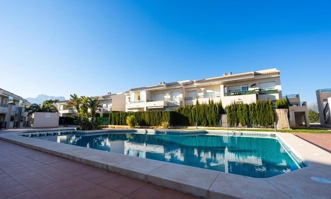 Bell Horizo Apartment | Pet-Friendly Oceanfront Stay at Apartamento Betania