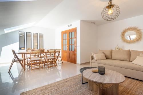 Ensanche Centro Apartment | Stylish Boho Apartment in Málaga's Vibrant Soho District