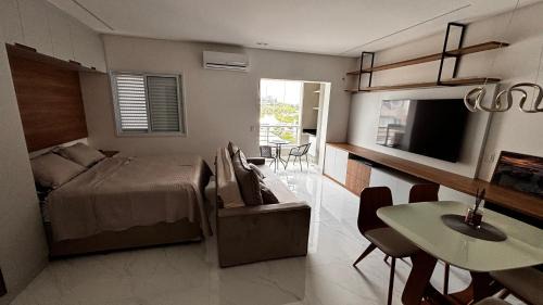 Anchieta Apartment | Highly Rated Studio Apartment in São Bernardo with Pool