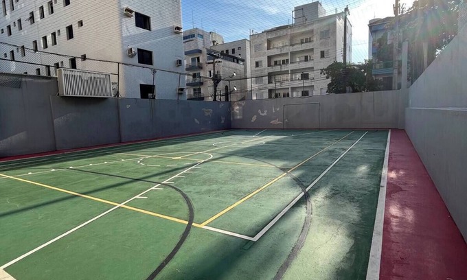 Asturias Apartment | Beachfront Apartment at Praia do Tombo with Spa Amenities