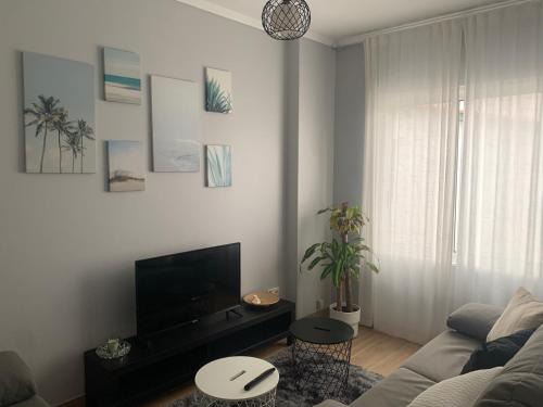 Pontedeume Apartment | Central Apartment Just 1km from the Beach - Pet Friendly