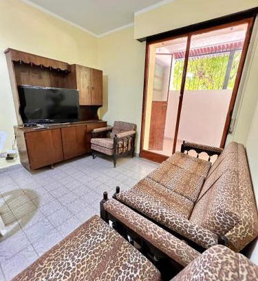 La Rioja Apartment | Central Monoblock Apartment: Family-Friendly Retreat