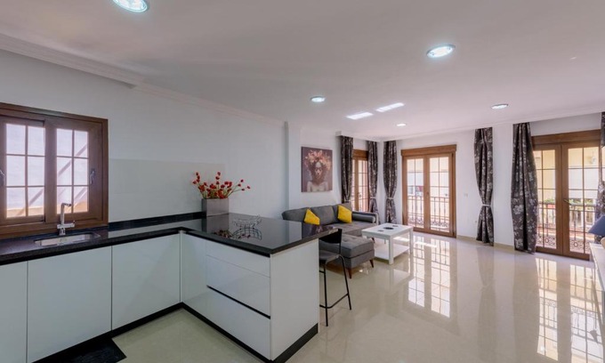 Nerja City Centre Apartment | Elegant 2-Bedroom Apartment in Central Sibarys - Family Friendly
