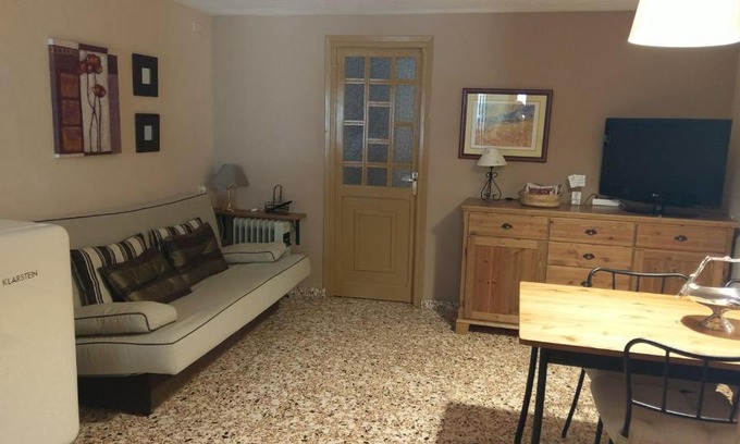 Mora de Rubielos Apartment | Pet-Friendly Apartment in Central Location - CasaLos Olmos