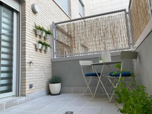 San Pablo Apartment | Central Apartment with Private Parking – Guest Rated 9.6