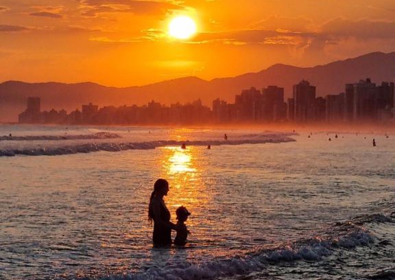 Canto do Forte Apartment | Oceanfront Escape at Apartamento Classe A - Rated 9.7/10