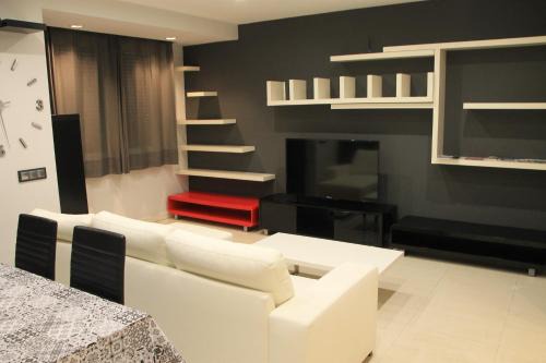 Logrono City Centre Apartment | Pet-Friendly Apartment COLON with Free Private Parking