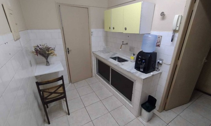 Historic Center Apartment | Central 2-Bedroom Apartment in Petrópolis - Explore on Foot!