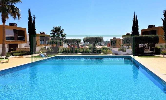 Vale de Parra Apartment | Prime Oceanfront Apartment with Pool & Spa Amenities
