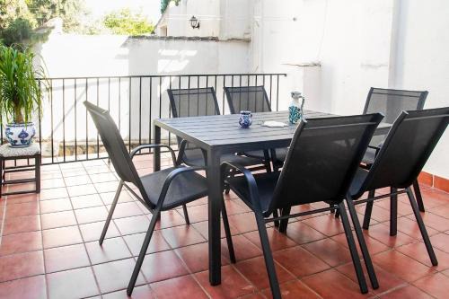 Beiro Apartment | Historic Apartment with Sierra Nevada Views & Family-Friendly
