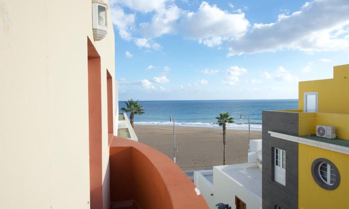 Gran Tarajal Apartment | Oceanfront Apartment with Elevator and Top Guest Ratings