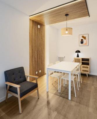 Eixample Apartment | Spacious Apartment with Two Terraces in Girona - 8.8/10 Rated