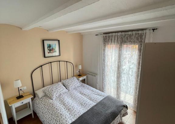 Buira Apartment | Charming Apartment with High Guest Rating and Child-Friendly Amenities