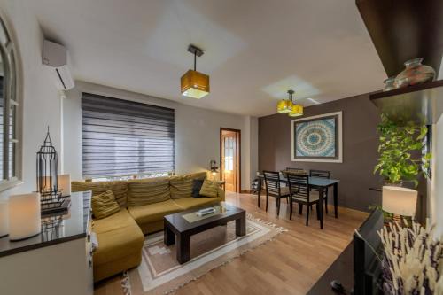 La Zubia Apartment | Charming Apartment in Granada, La Zubia - Rated 9.5/10