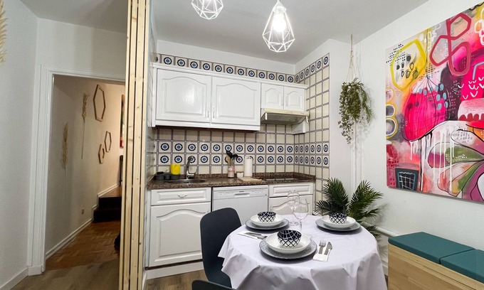 Vigo House | Cozy Oceanfront Apartment Confort Urzaiz in Vigo