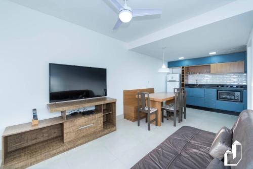 Quatro Ilhas House | Family-Friendly Duplex Apartment Near 4 Ilhas Beaches
