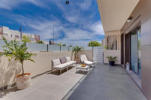 Torre de la Horadada Apartment | Beachfront Apartment "Playa Elisa" - 4-Star Family Retreat