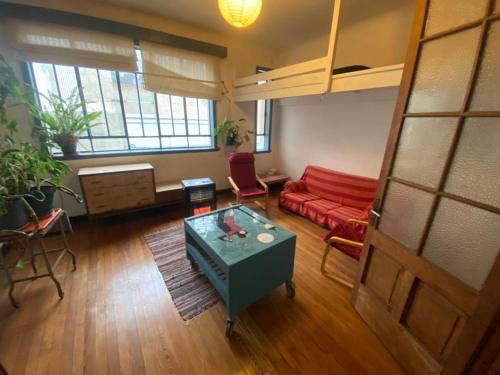 Ciudad Vieja Apartment | Child-Friendly Apartment in the Heart of Tourist Hub