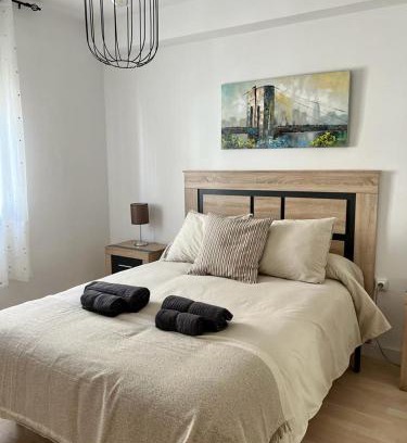 Distrito Noroeste House | Central Apartment - Vial: Family-Friendly with Great Reviews