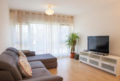 Laredo Apartment | Oceanfront Apartment in Laredo, Costa de Cantabria
