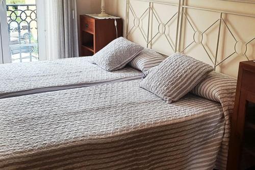 Fazouro Apartment | Modern Apartment in Downtown Foz with Pool Access