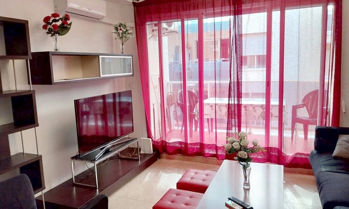 Grao de Gandia Apartment | Beachfront Apartment in Gandia with Family-Friendly Amenities