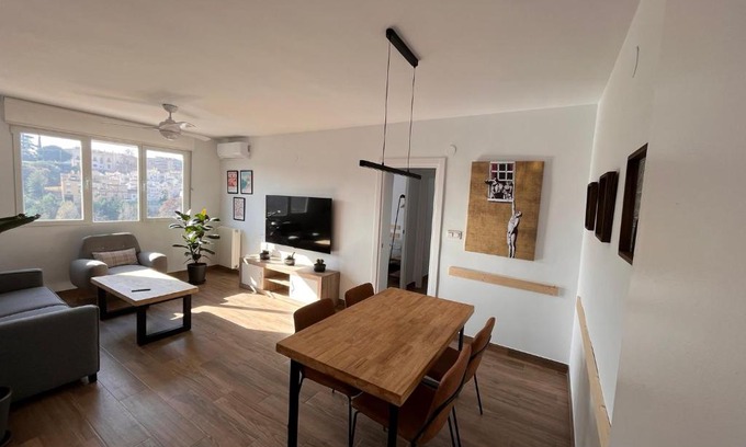 Genil Apartment | Exceptional Child-Friendly Apartment in Granada - Rated 9.5