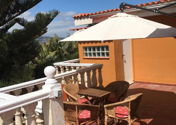 San Cristobal de La Laguna Apartment | Cozy Apartment in La Laguna - Family-Friendly Retreat