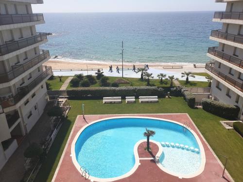 Sant Antoni de Calonge Apartment | Oceanfront Apartment in Sant Antoni de Calonge - 9.6/10