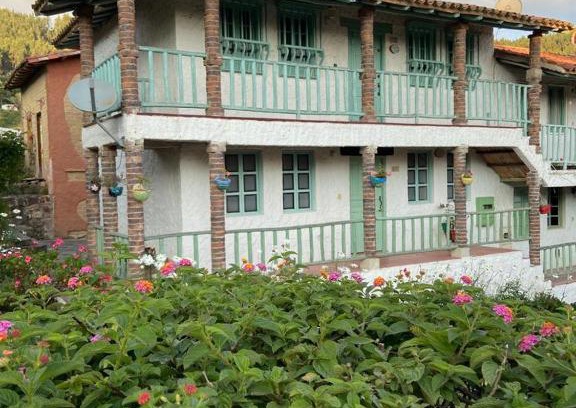 Duitama Apartment | Pet-Friendly Apartment in Pueblito Boyacense with Spa