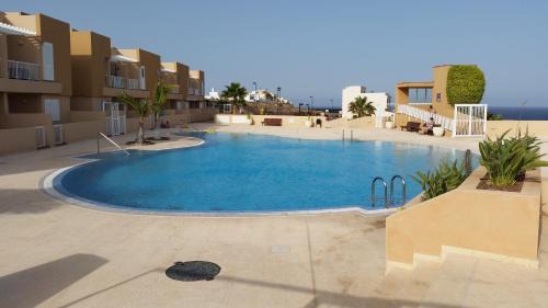 Poris de Abona Apartment | Family-Friendly Apartment at Residencial Cary 2 with Pool