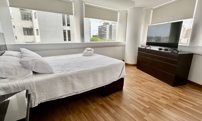 San Isidro Apartment | Prime San Isidro Apartment Near Golf with Spa & Breakfast