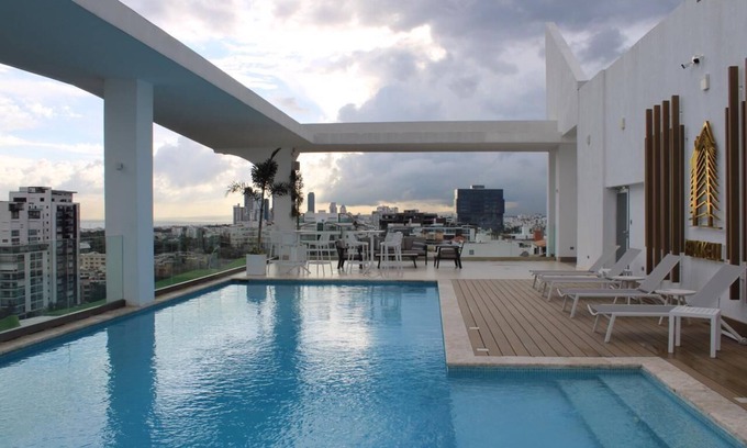 Helios del Oeste Apartment | Central Santo Domingo Apartment with Pool and Ocean View