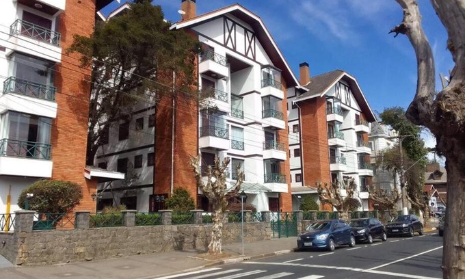 Capivari Apartment | Charming 4-Star Apartment Near Praça do Capivari