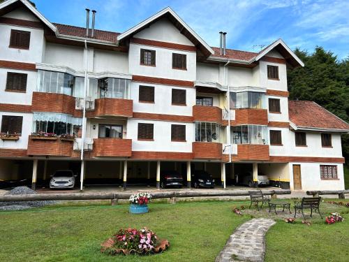 V Cristina Apartment | Cozy Apartment with Fireplace and Top Guest Rating 9.8