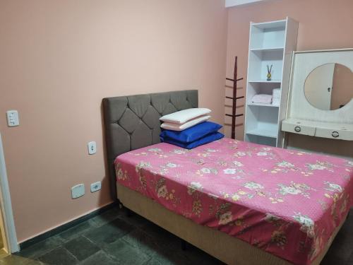 Jardim Praiano Apartment | Cozy Apartamento Enseada Terezinha with Wi-Fi Access