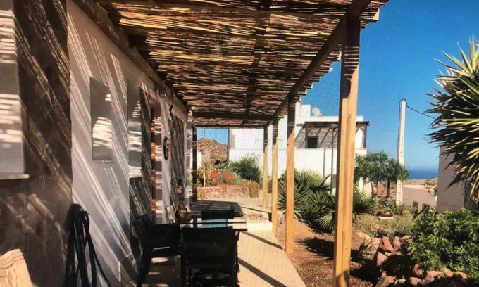 Presillas Bajas Apartment | Family-Friendly Apartment with Great Amenities and Value