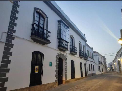 Fregenal de la Sierra Apartment | Family-Friendly Apartamentos JP Fregenal - Rated 9/10