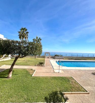Vista de los Angeles-Rumina Apartment | Discover Apartamento Las Olas: Poolside Family Retreat