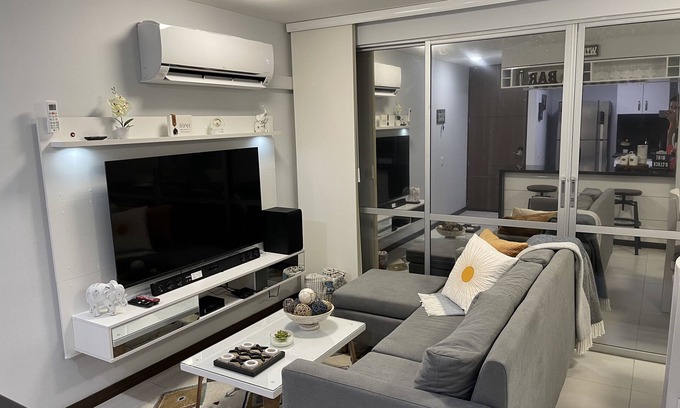 Cali Apartment | Executive Style Apartment with Pool and Spa Access