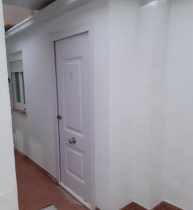 Usera House | Cozy Studio Apartment B-1 - Rated 8.1 by Guests