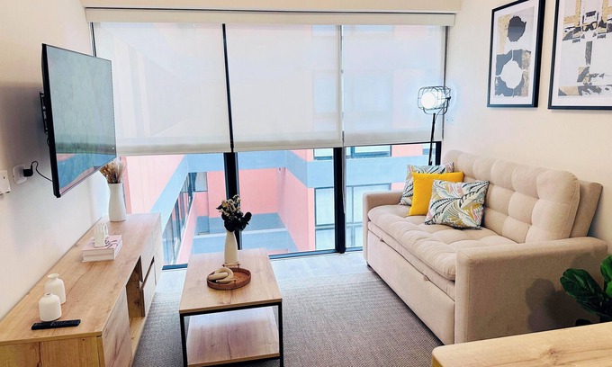 Santiago de Surco Apartment | Apartamento frente a la embajada de USA y C.C. El Polo, incluye WIFI