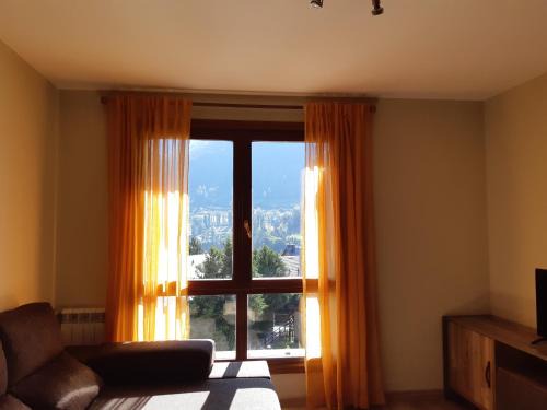 Sallent de Gallego Apartment | Family Apartment with Views & Garage at La Portiecha