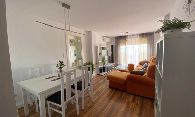 Cerrillo de Maracena Apartment | Family-Friendly Alhambra Apartment in Beautiful Granada