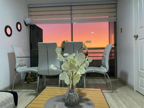 Cavancha Apartment | Oceanfront Apartment Steps from Playa Brava - 9.5/10 Rated