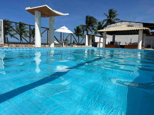 Guaibim Apartment | Oceanfront Apartment at Guaibim Beach with Pool Access