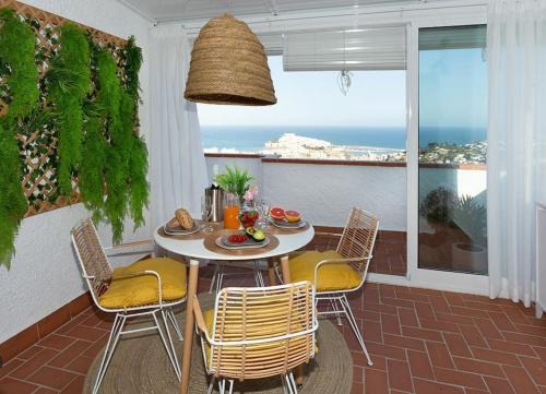 Peniscola Apartment | Kid-Friendly Retreat: Apartamento Grecia - Guest Rated 9.8